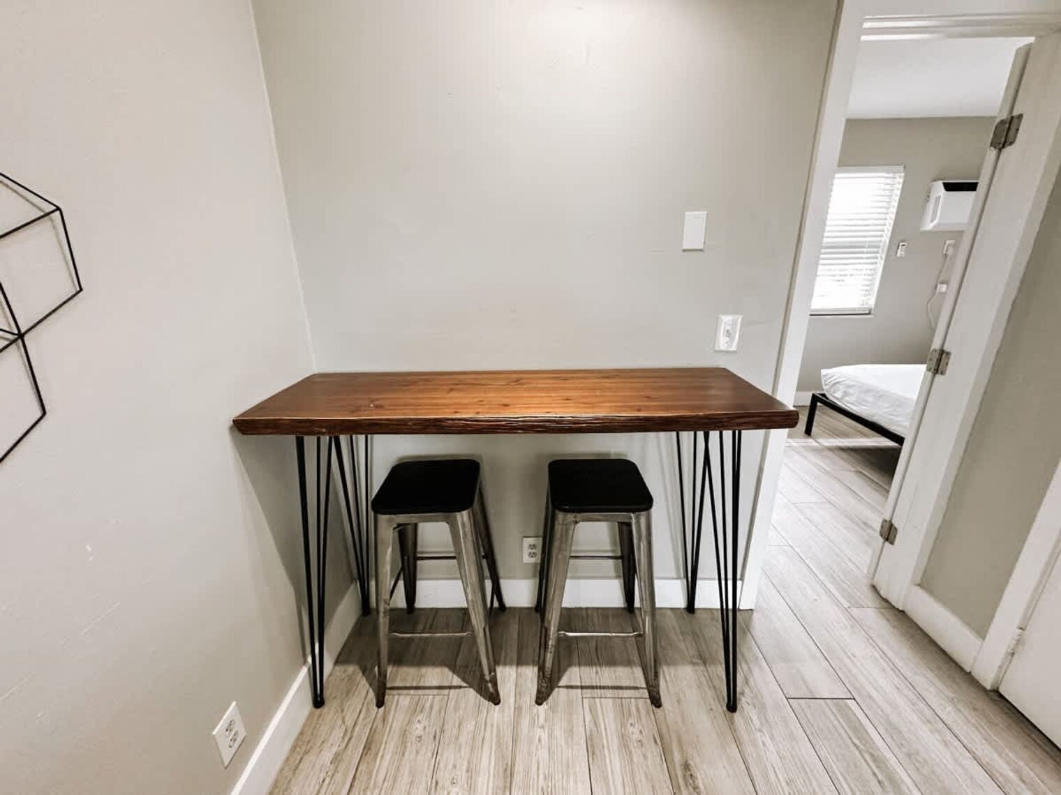 Building Photo - 50 Davie Blvd