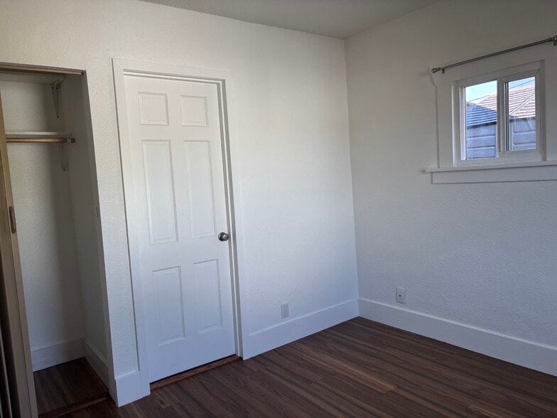 2nd bedroom - 1725 S 35th St
