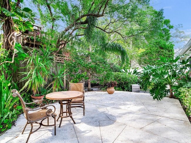 Building Photo - 3401 S Almeria Ave