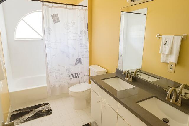 Building Photo - 7228 Chesapeake Cir