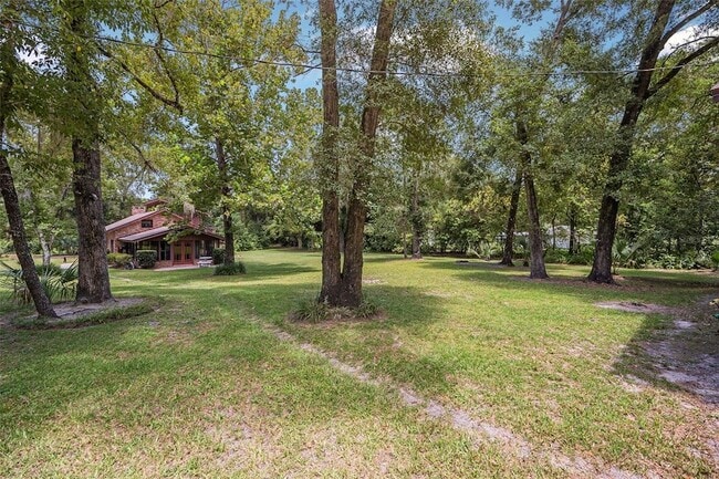 Building Photo - 1517 Manor Way