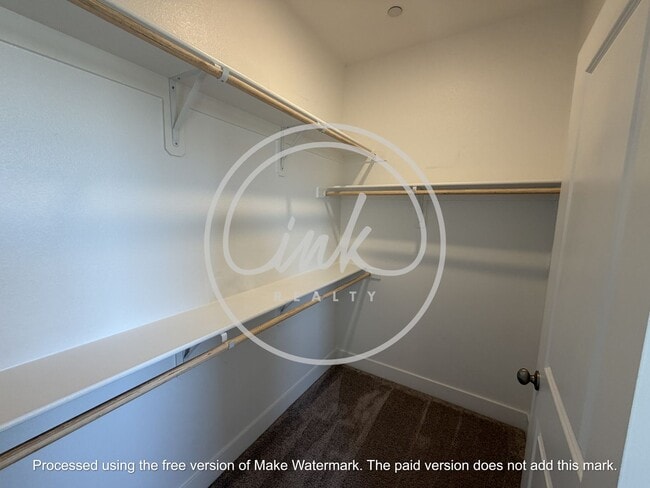 Building Photo - Beautiful Newly Built Townhome In Jenuane Community