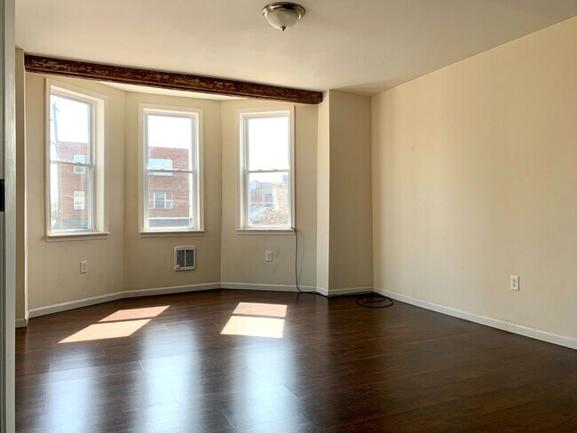 Building Photo - 2419 E Allegheny Ave