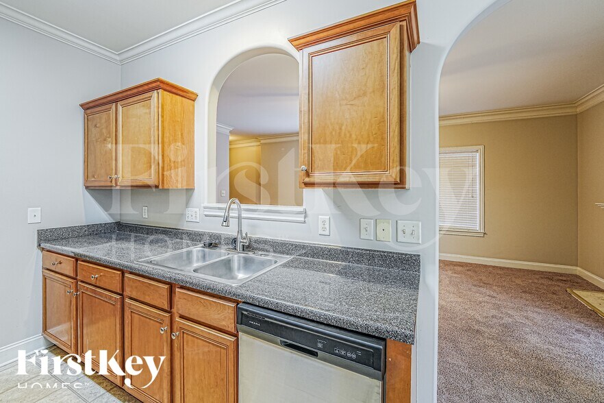 Building Photo - 230 Vineyard Ln