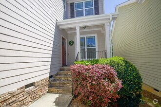 Building Photo - "Spacious 4-Bedroom Gem with 2.5 Baths at ...