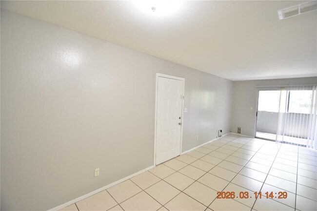 Building Photo - 1400 Gandy Blvd N