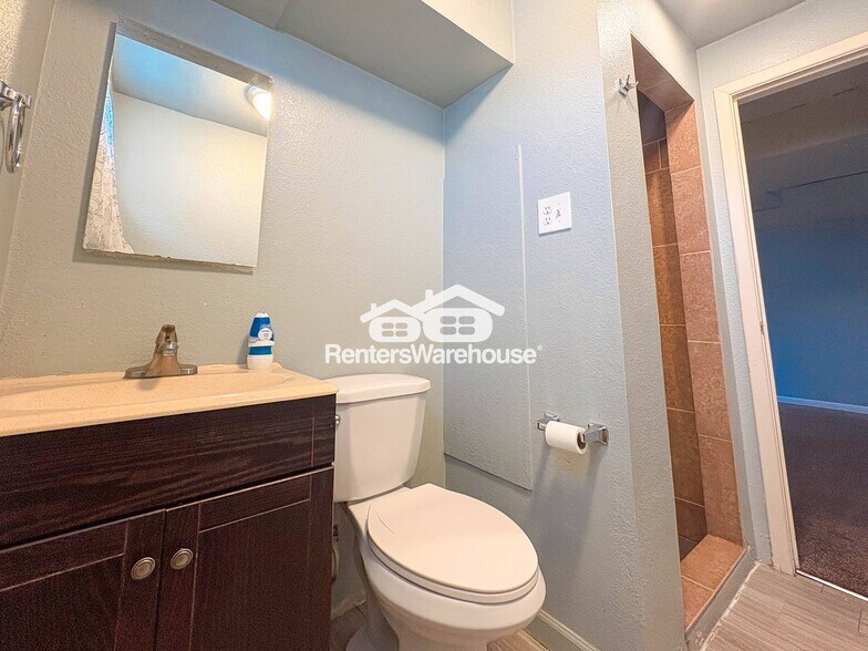 Building Photo - 441 Jennie Dr
