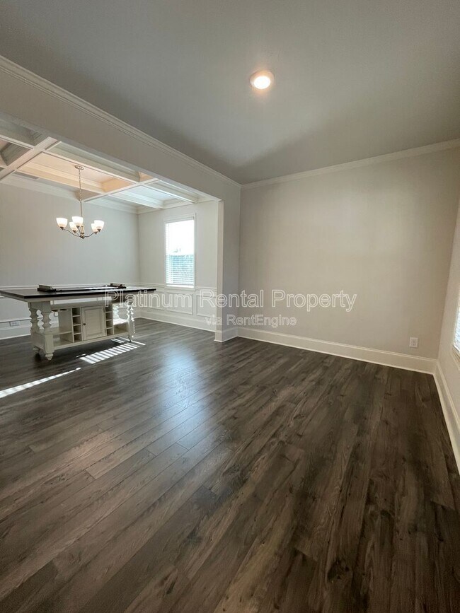 Building Photo - 1616 Chancery Ln