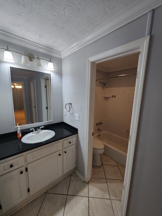 Building Photo - 514 Park Ridge Cir