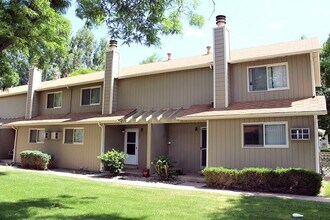 Building Photo - 2612 Davidson Dr