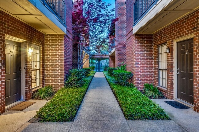 Building Photo - 4405 Bowser Ave