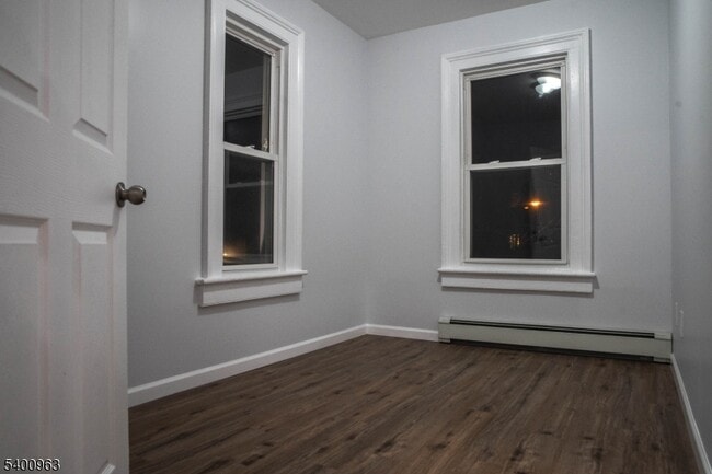 Building Photo - 1076 Fulton St