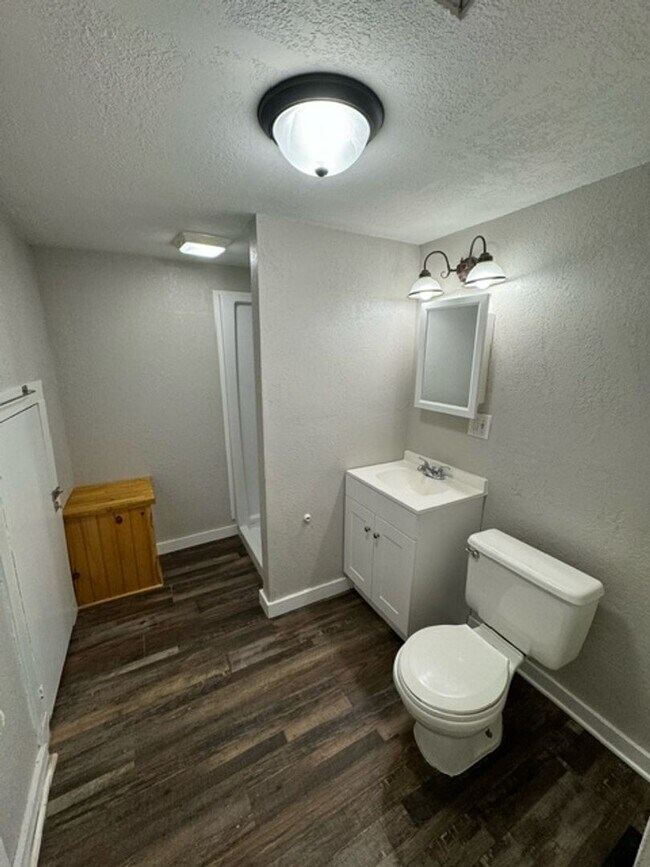 Building Photo - 520 Riverside Ave