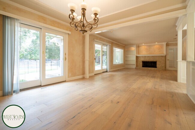 Building Photo - Gorgeous Four Bedroom Home | Expansive Backyard | Swimming Pool