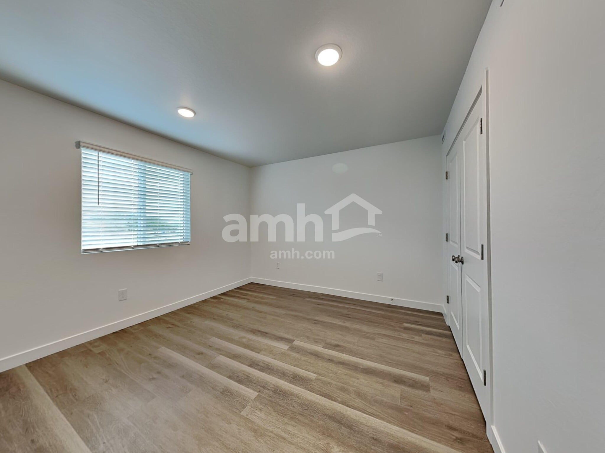 Building Photo - 9754 W Luxton Ln