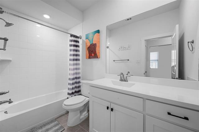 Building Photo - 751 Mountain Laurel Dr