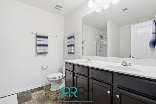 Building Photo - 249 Elmhaven Dr