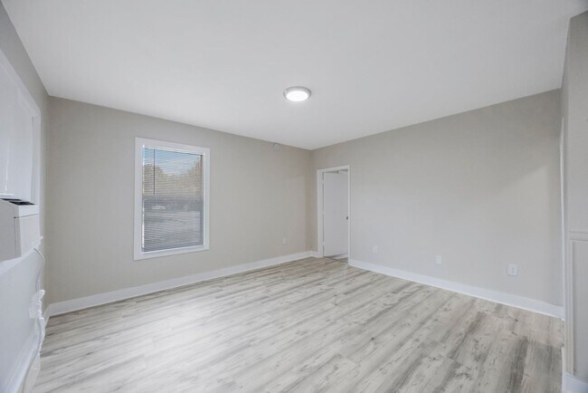 Building Photo - 317 N Highland Ave