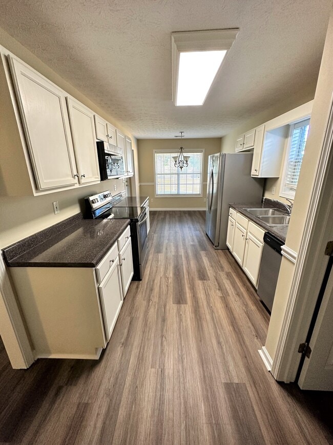 Building Photo - 2162 Jefferson St