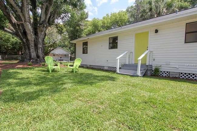 Building Photo - Fully Renovated Home in Prime Tampa Location with Fenced and Private Yard! 3bed |1.5 bath