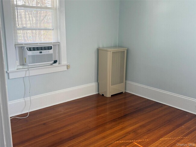 Building Photo - 15 Maple Grove St