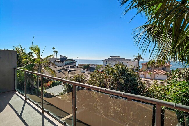Building Photo - Carlsbad Blvd