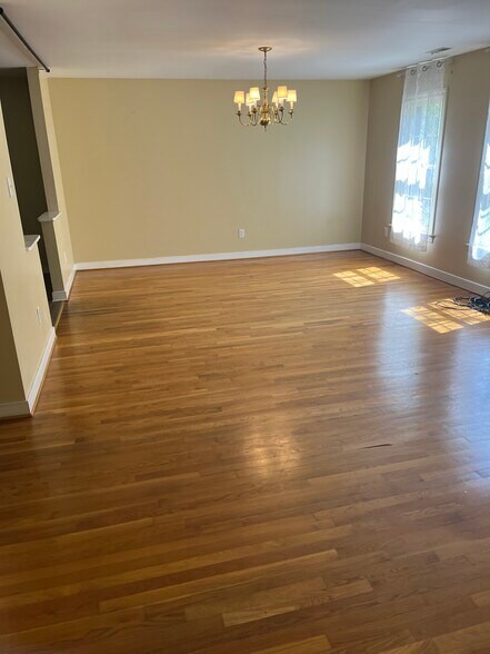 Building Photo - 1219 Cherrystone Ave