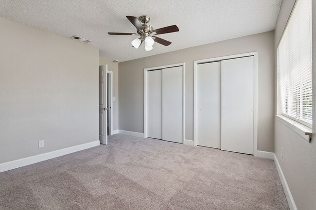 Building Photo - Beautifully Updated 2BR/1.5BA Altamonte Springs Townhome with Modern Finishes