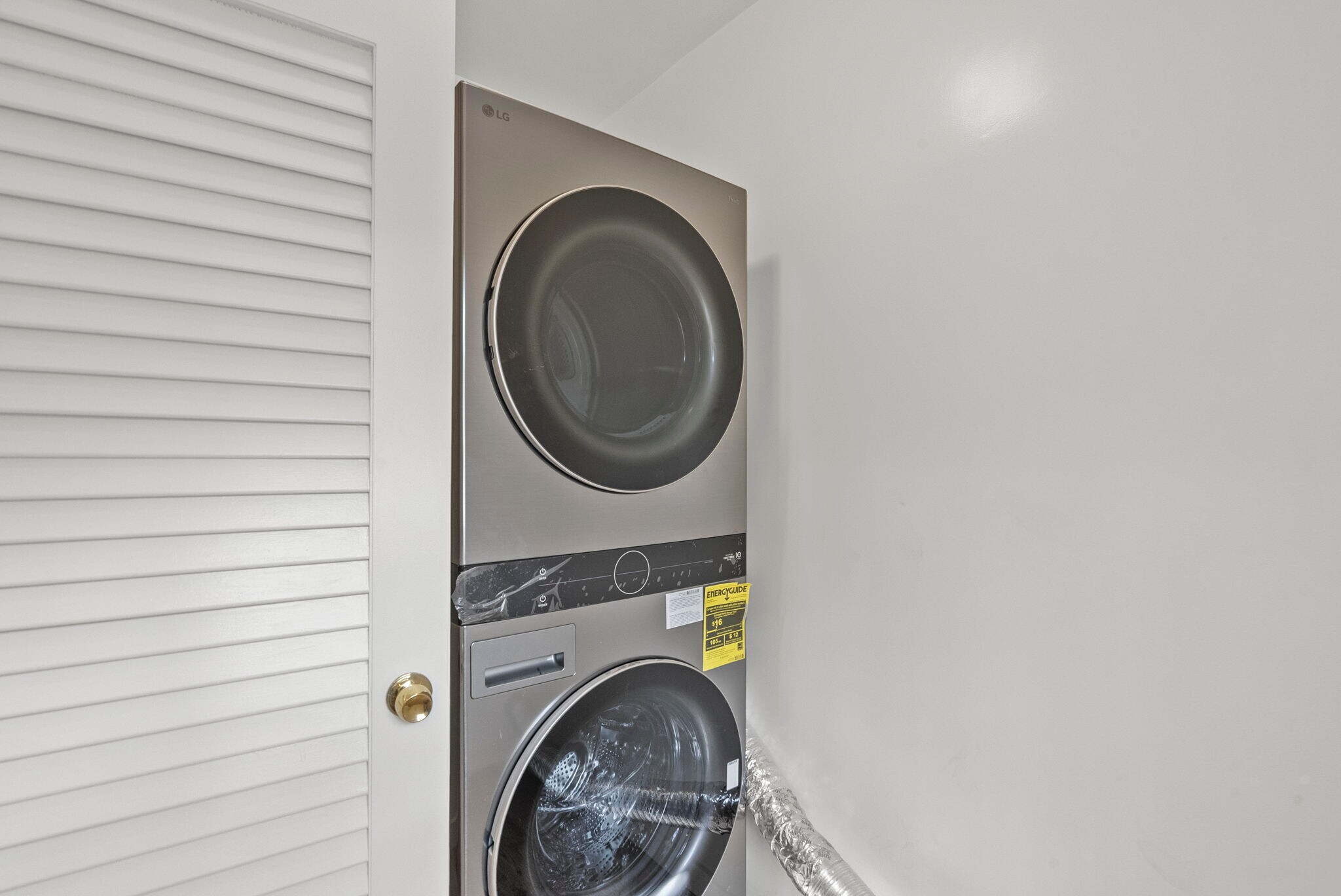 Building Photo - 18621 Bryant St