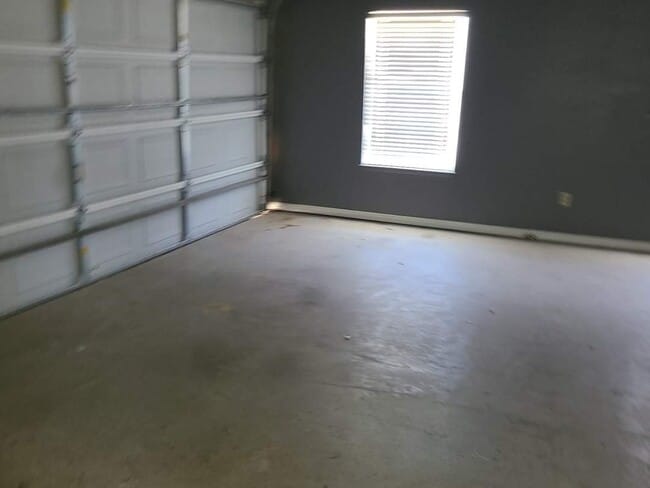 Building Photo - 3713 Bluff Oak St