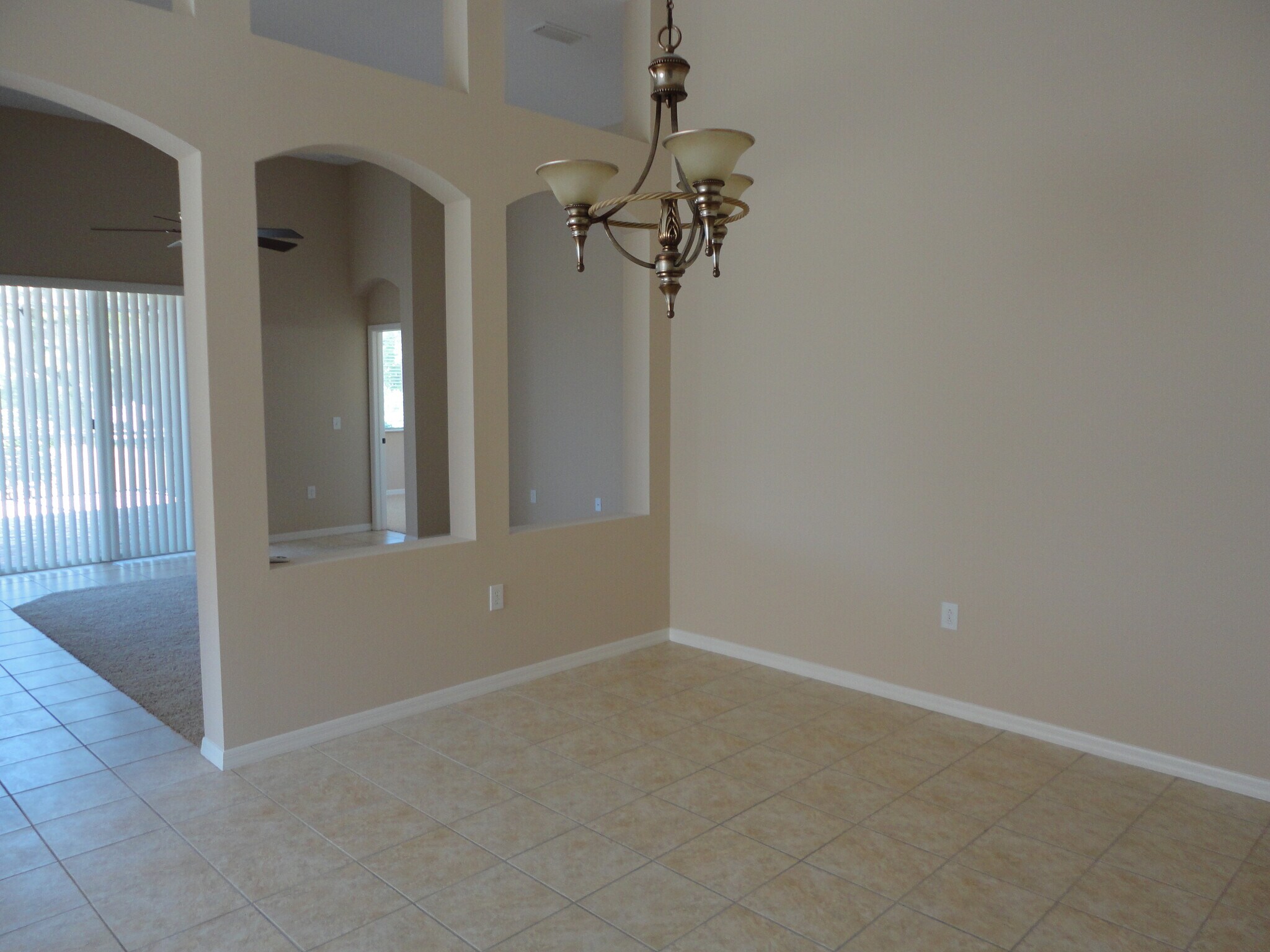 Building Photo - 5917 Wedgefield Dr