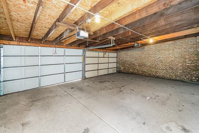 Building Photo - 7828 S Winchester Ave