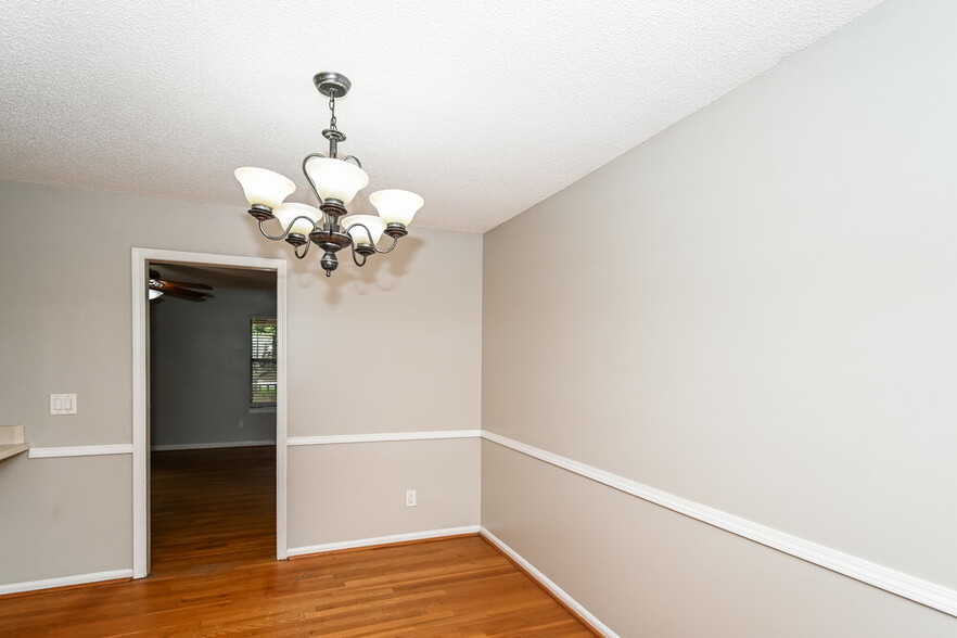 Building Photo - 3278 Pilgrims Ct