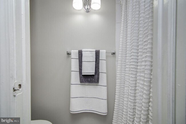 Building Photo - 7763 Durer Ct