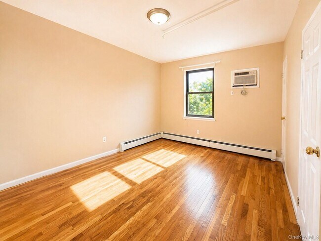 Building Photo - 189-30 37th Ave