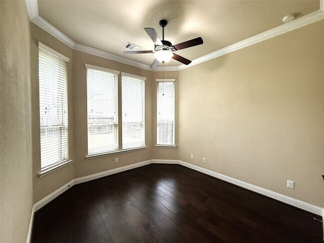 Building Photo - 27610 Dalton Bluff Ct