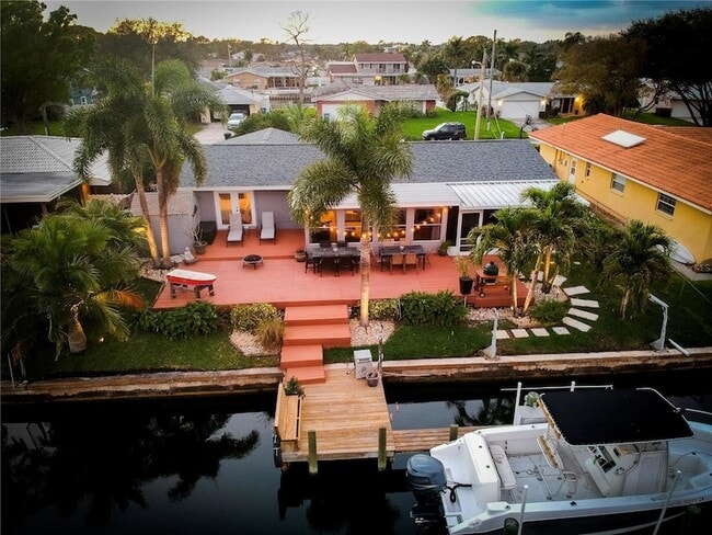 Building Photo - 4165 13th Ln NE