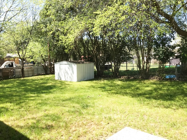 Building Photo - 1302 S 23rd St