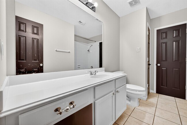 Building Photo - 16431 Red Crest Dr