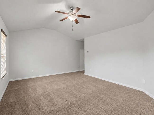 Building Photo - 1305 Chase Ln