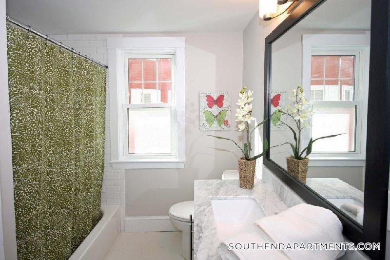 Building Photo - 658 Massachusetts Ave