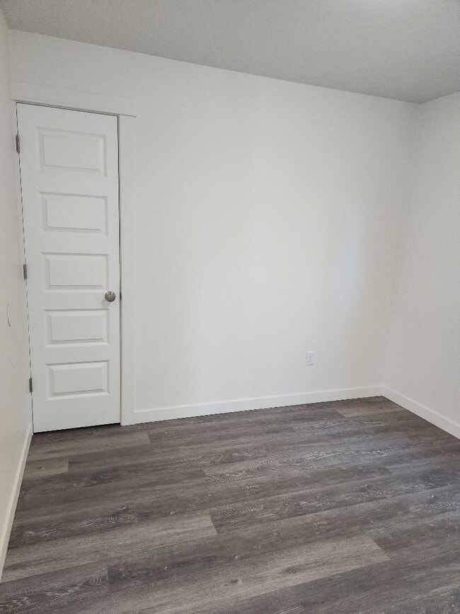 Building Photo - 3bedroom 2bath House