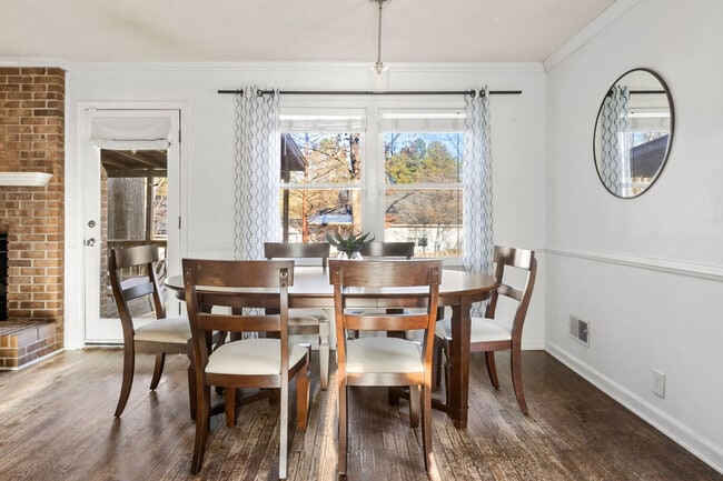 Building Photo - 46 Forest Trail Ct