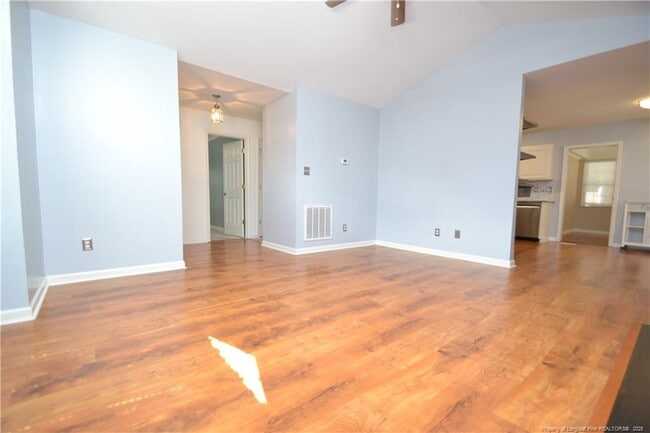 Building Photo - 5909 Royal Coach Ct