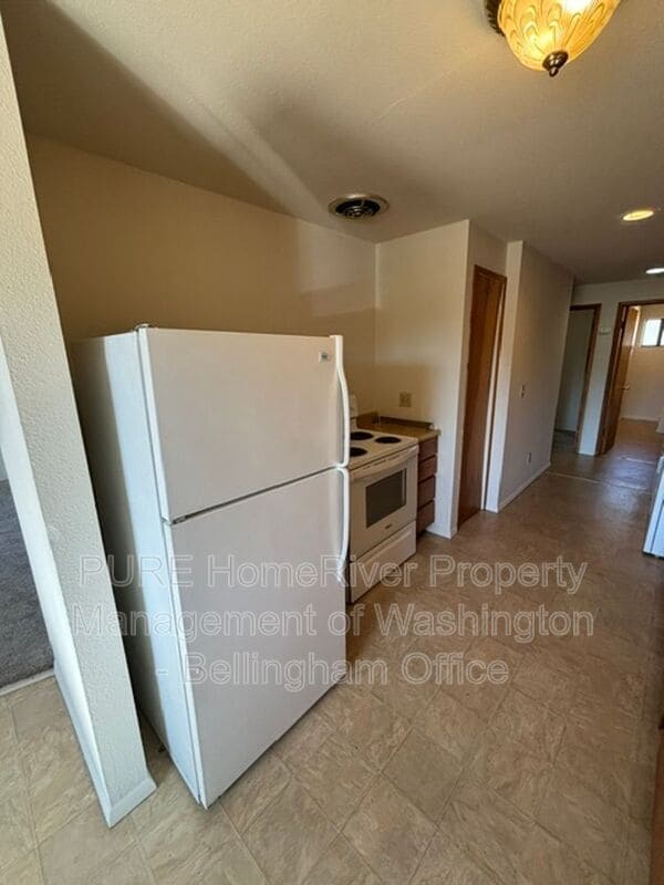 Building Photo - 5084-5086 LaBounty Drive
