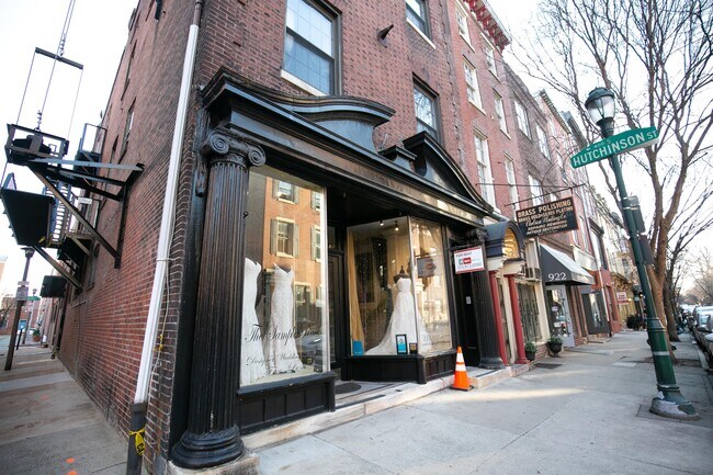 Building Photo - 918 Pine St