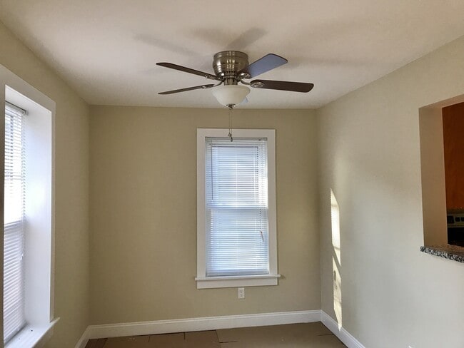 Building Photo - 9050 Easton Rd