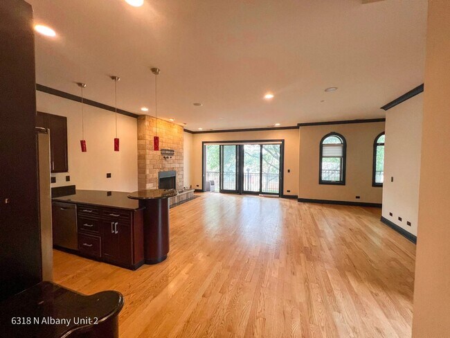 Building Photo - 6318 N Albany Ave