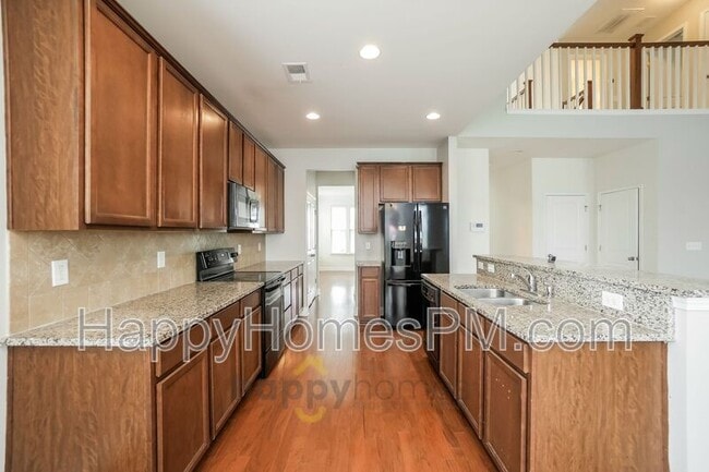 Building Photo - 350 Spectrum Rd