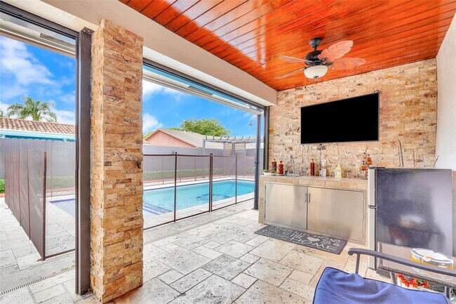 Building Photo - Southwest 133rd Court, Miami, FL 33175 - 3 BR 2.5 BA single-family home